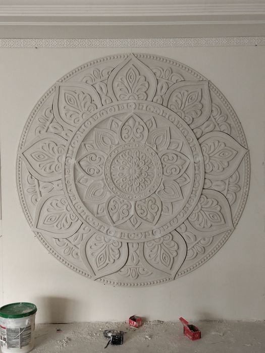 Гипсовый лепнина