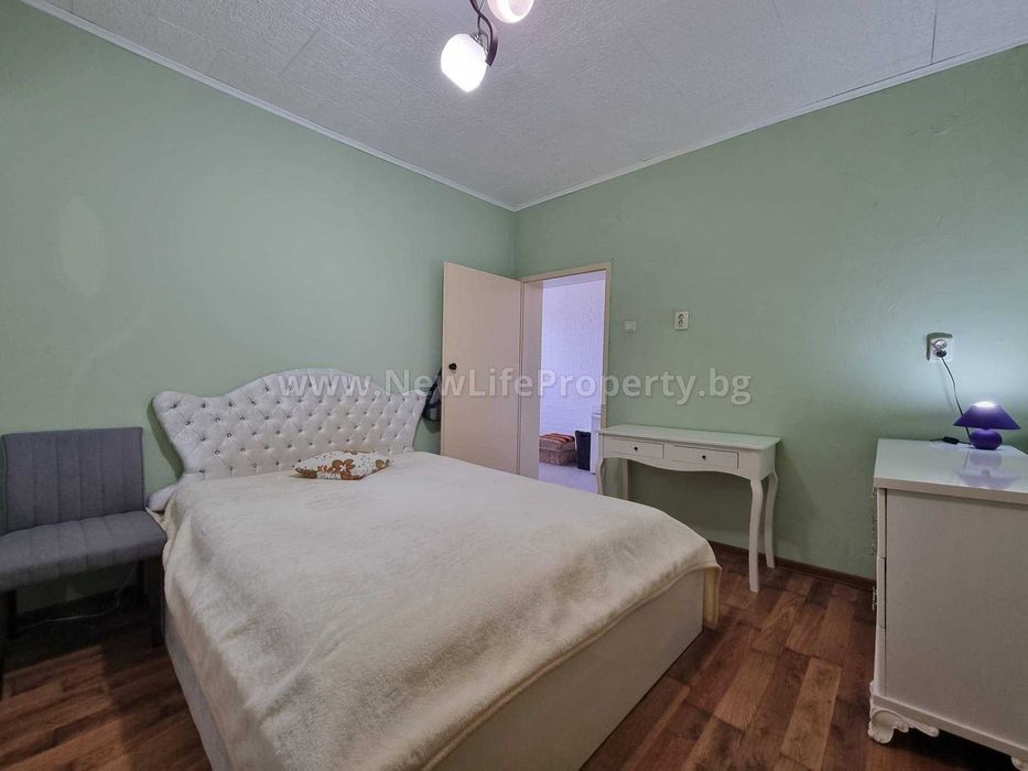 Едноетажна къща с мазе в с. Винарско, обл. Бургас