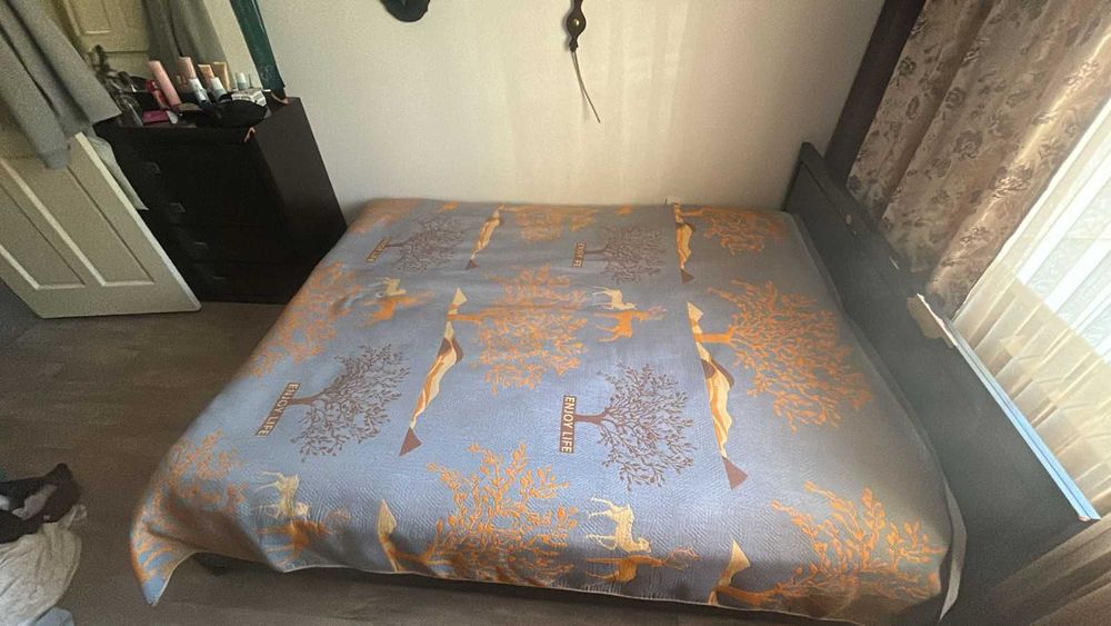 Продам спальный гарнитур