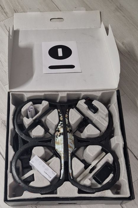 Квадракоптер Ar.Drone 2.0