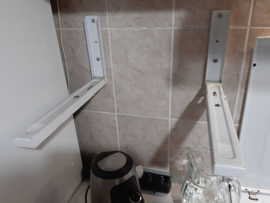 Кронштейн для микроволновки