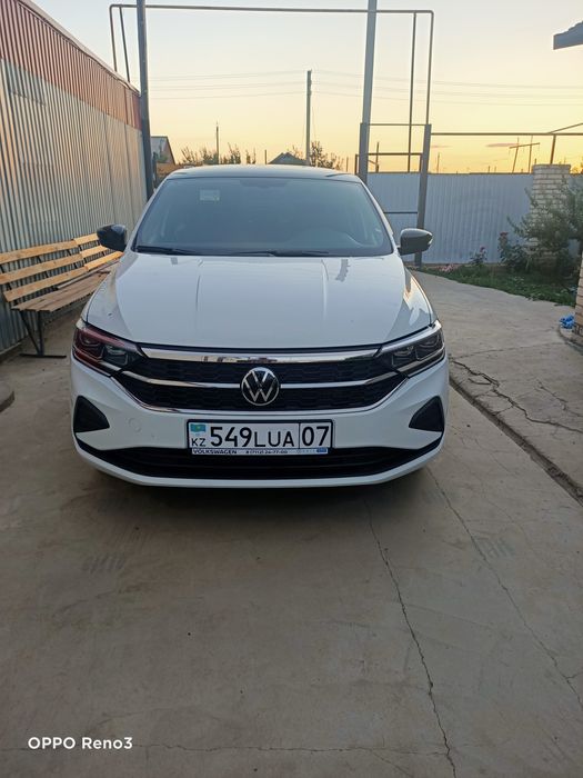 Продам поло лифтбек