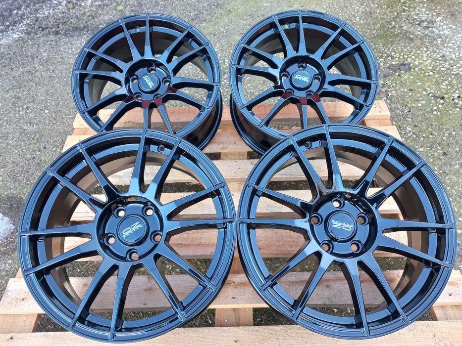 17.5x100 O.Z Piano Black  Toyota Subaru Audi A1 A3 Golf Bora Tiago Чисто Нови.