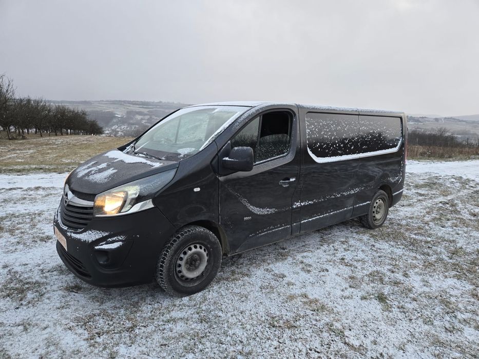Vând sau schimb Opel vivaro ,diesel 2018