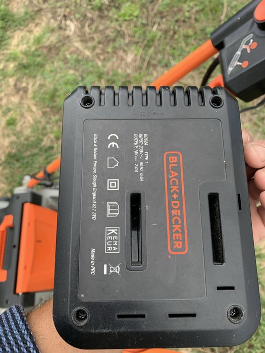 Masina tuns iarba pe acumulator , defecta