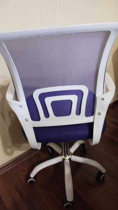 Офис стол   лилав