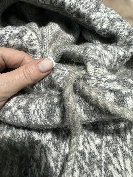 Продаю скрочно теплые кофты