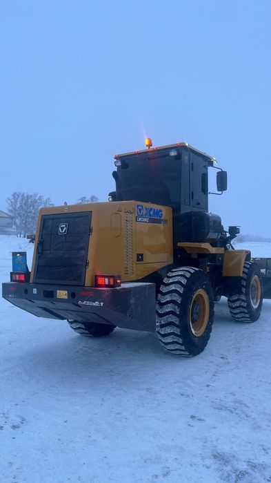 Фронтальный погрузчик