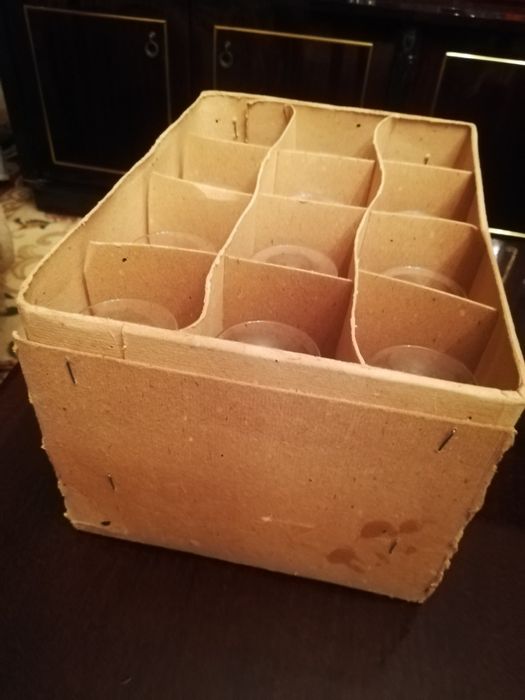 Продам красивые бокалы гусь хрустальный