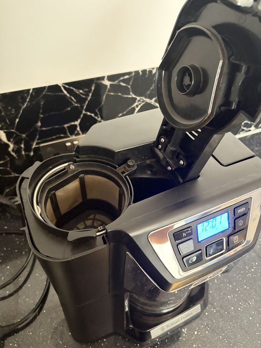 Cafetieră digitală cu râșniță Russell Hobbs Victory / Chester 22000-56 - Utilizată