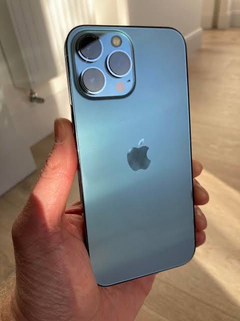 iPhone 13 Pro Max 256Gb ideal