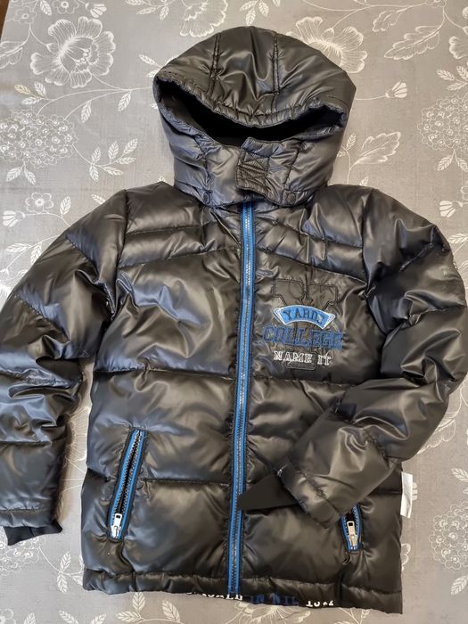 Зимни якета за момчета  размери 4-5 и 9-10 г