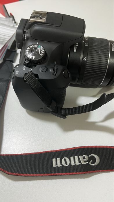 Фотоаппарат Canon 2000D