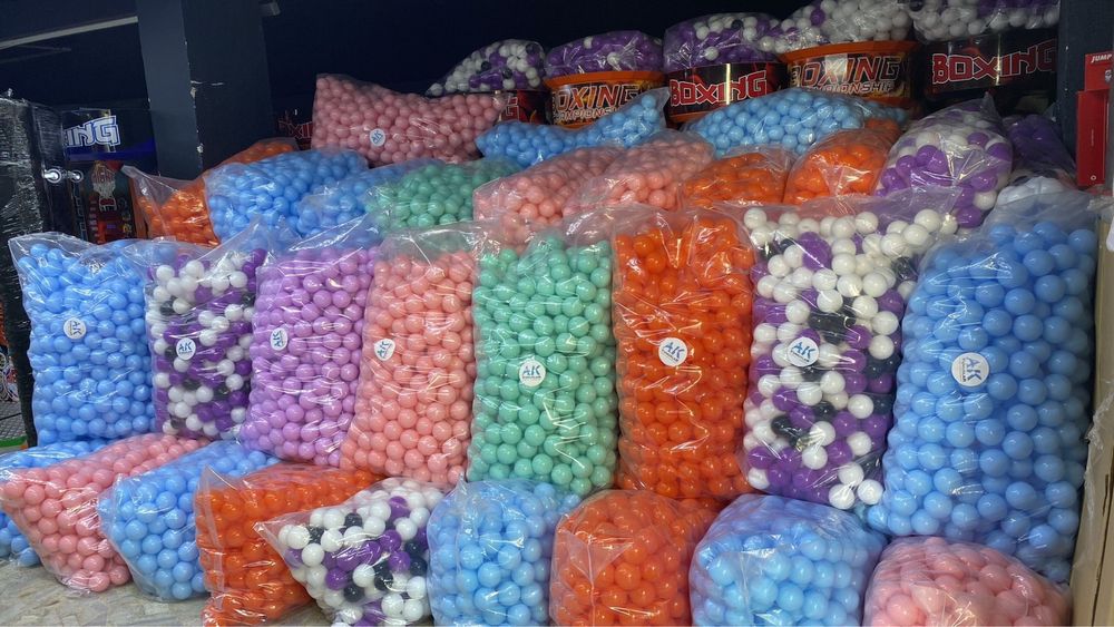 Цветни пластмасови топки за игра - 7см