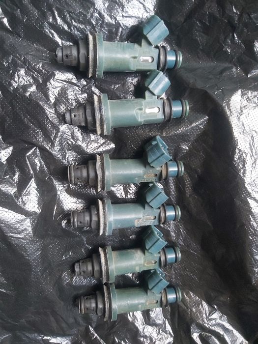 Топливные форсунки  тойота лексус 1MZ