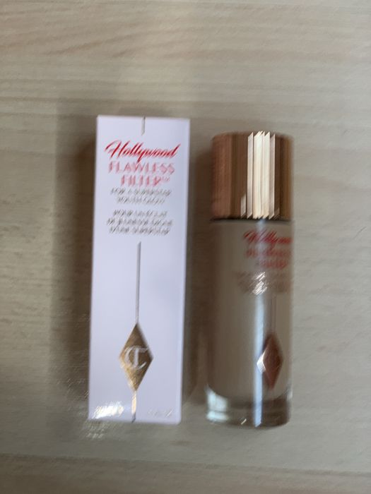 Charllotte Tilbury Hollywood flawless filter
