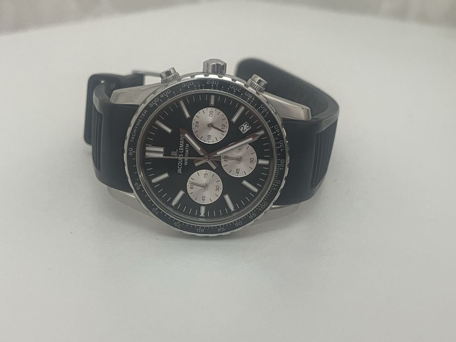 часы Jacques lemans. продается