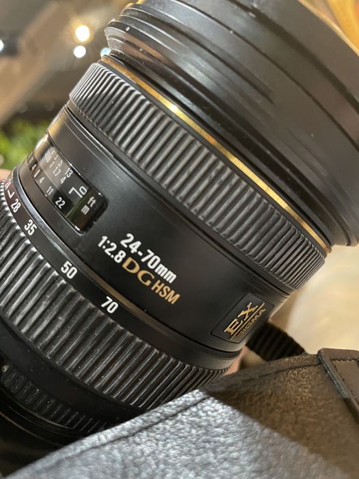 Продам фотоаппарат nikon D810