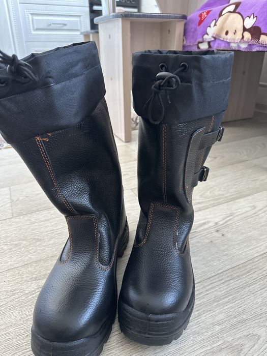 Рабочие сапоги новые, 41 размер