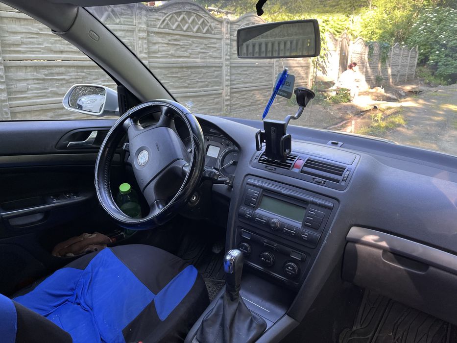 Skoda  Octavia  2 2005
