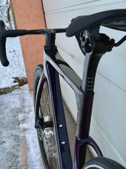 Cursiera FULL CARBON, schimbator electronic wireless, mărime M