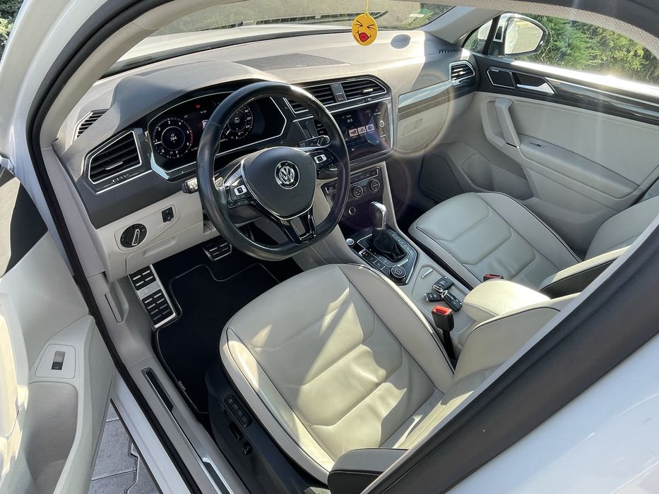 VW Tiguan R-Line