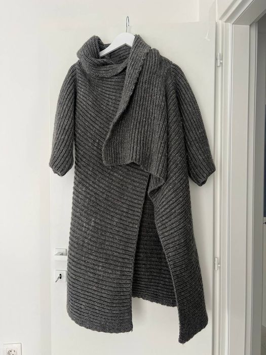 вълнен кардиган Zara.