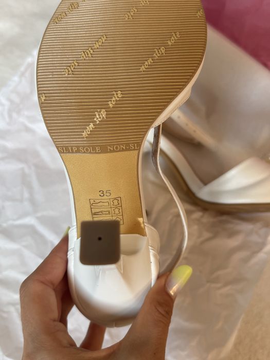 Pantofi mireasă din piele naturală, realizați la comandă, mărimea 35 – Noi
