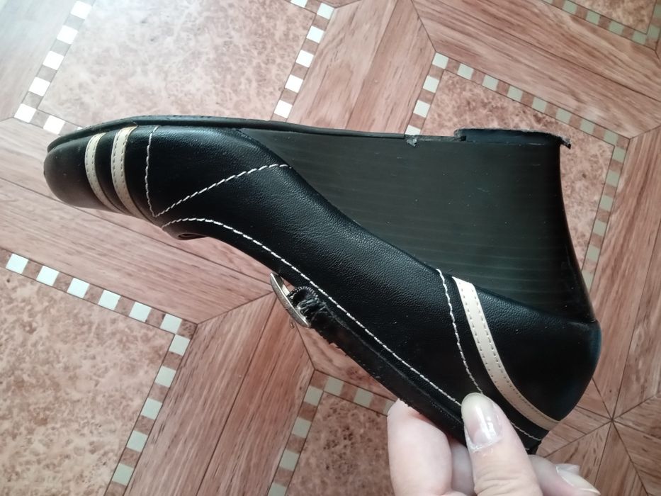 Продам туфли для танцев новые