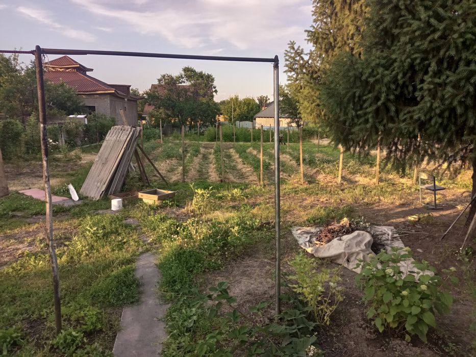 Дом  частный из двух половин