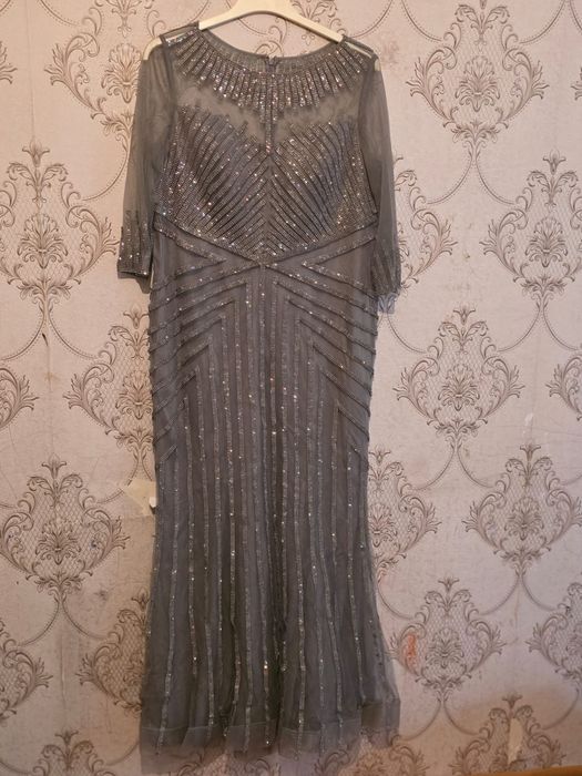 Вечерние платья 52размер