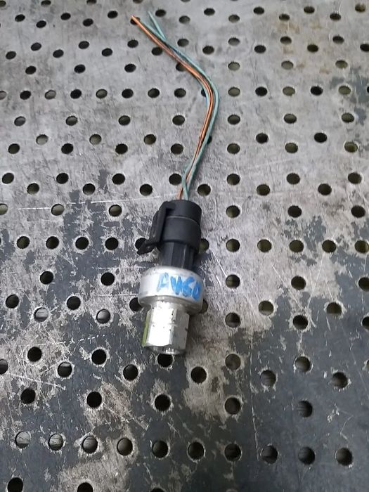 Senzor presiune aer conditionat chevrolet captiva c100 c140 2cp452