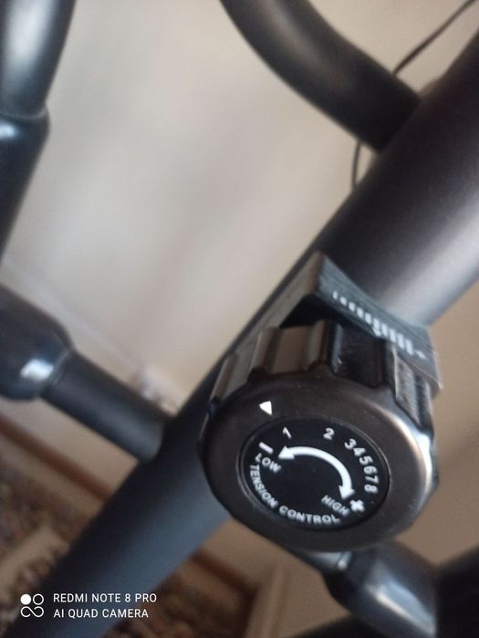 Велотренажер. Холат Зур