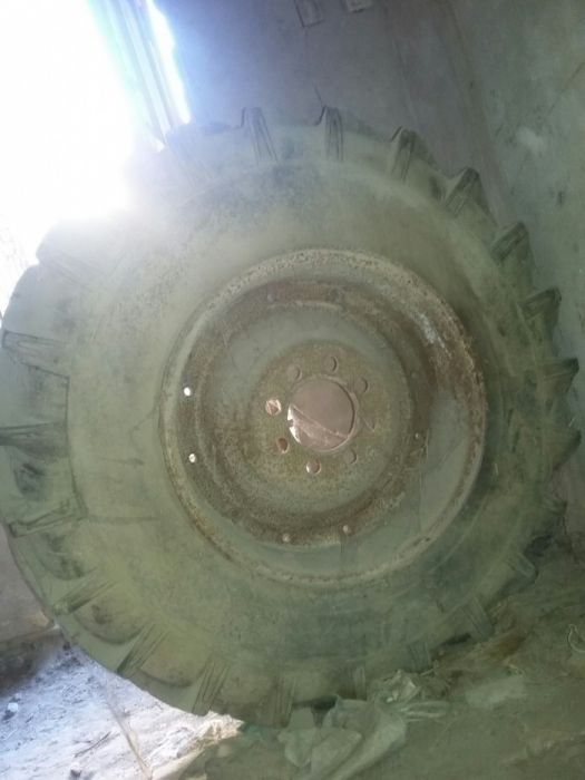 Янги болон усти чанг дискаси билан сотоман расмда бо размери 400лик