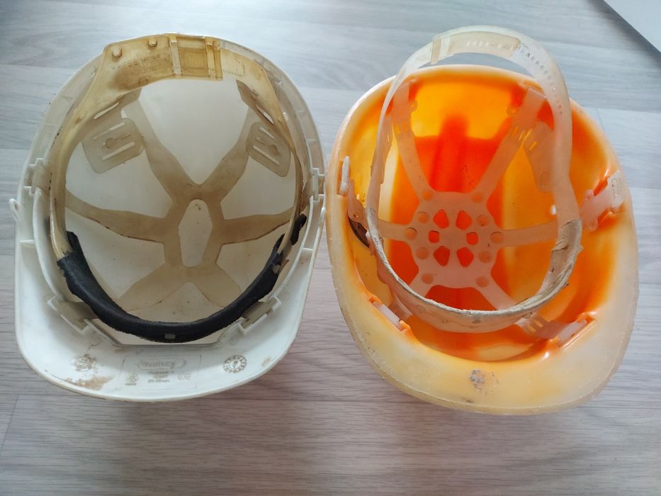 Каски срочно продается