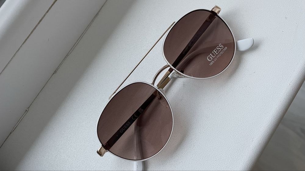 Чисто нови слънчеви очила Guess