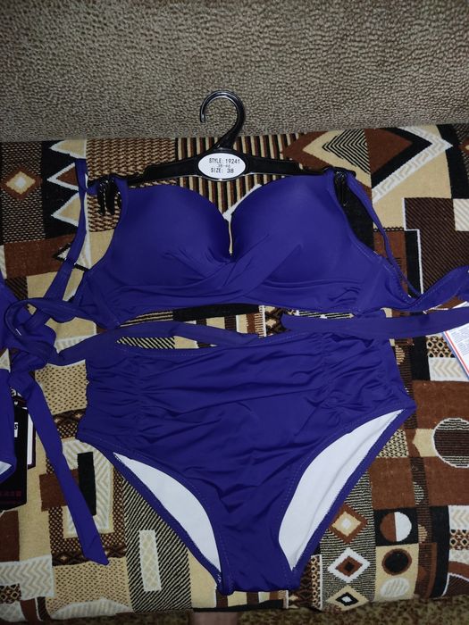 Купальники новые 44р и 46р