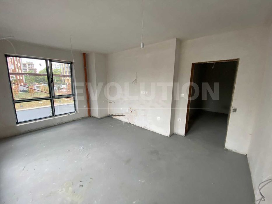 Продава се Двустаен апартамент в София, Сухата река - 68 кв.м за 1912 €/кв.м - Снимка #1