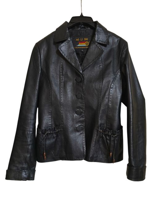 Кожаная куртка чёрная