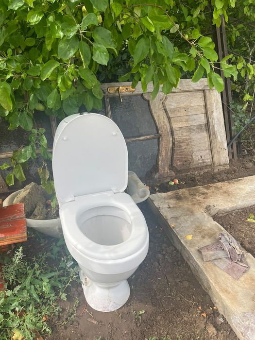 Продам унитаз  состояние хорошее