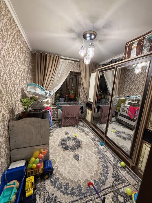 Сотилади Юнусобод 16 кв 4 хона 4/1/9 95м2