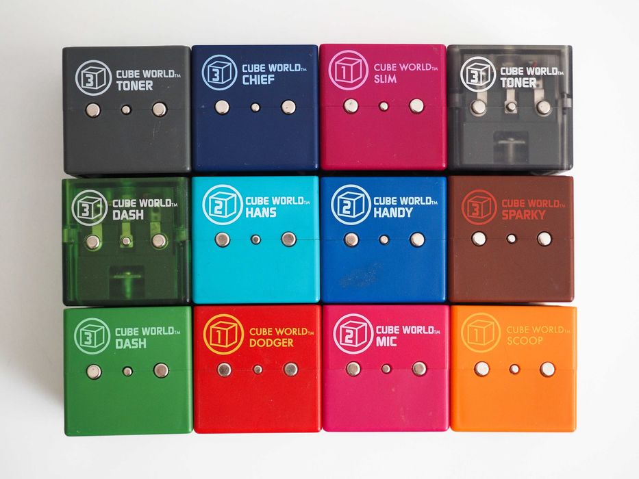 Joc electronic Radica Cube World, prețul este pt 3 bucăți, la alegerea