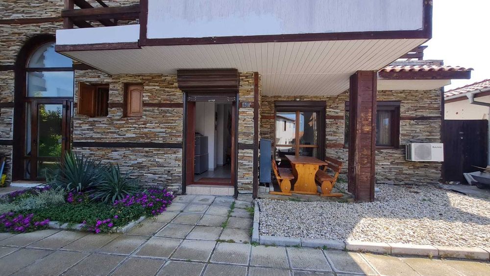 Продава се Тристаен апартамент в с. Кошарица, Област Бургас - 106 кв.м за 849 €/кв.м - Снимка #3