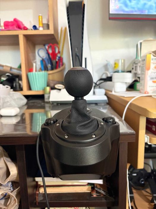 Logitech G Driving Force Shifter – скоростен лост за симулатори