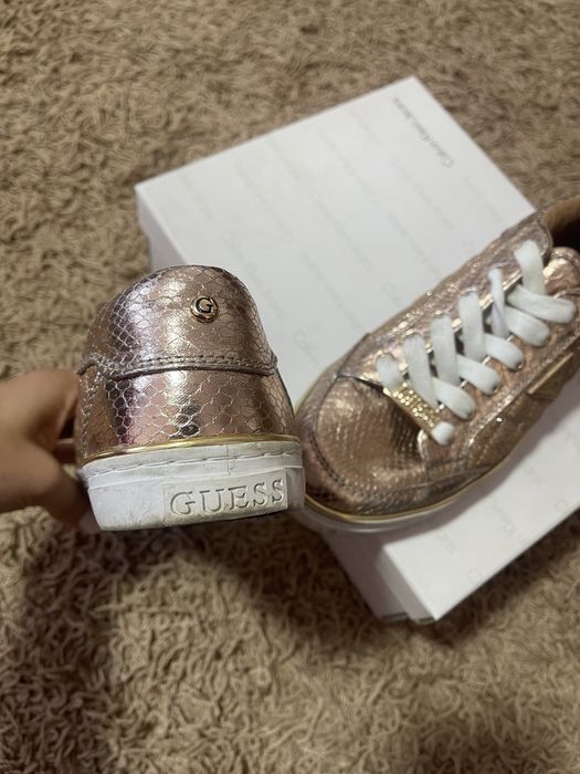 Adidasi Guess originali