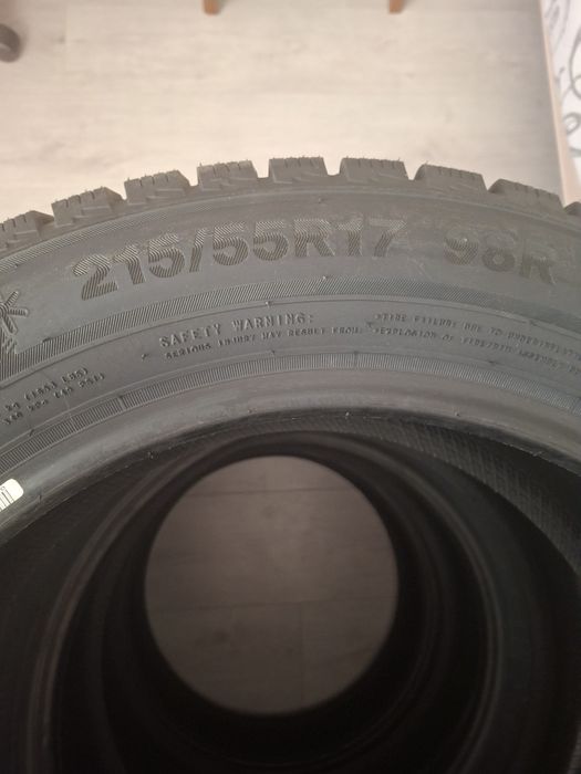 Продам шины зима 215/55/17