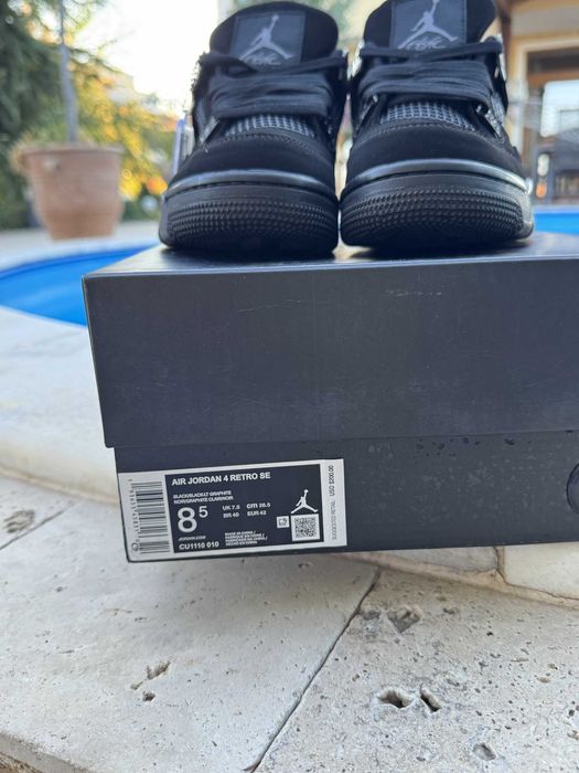 Jordan 4 Retro "Black Cat" Размер 44 EUR Мъжки Кецове + Кутия