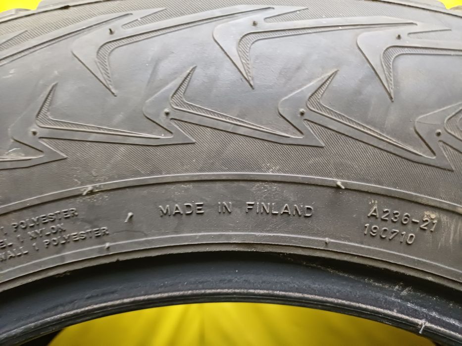 Шина R15 195/65 Nokian.