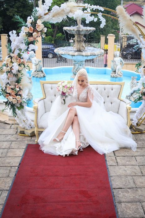 Filmari video , fotografii, albume foto, fum greu.