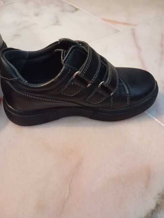 Încălțăminte mărimea 28